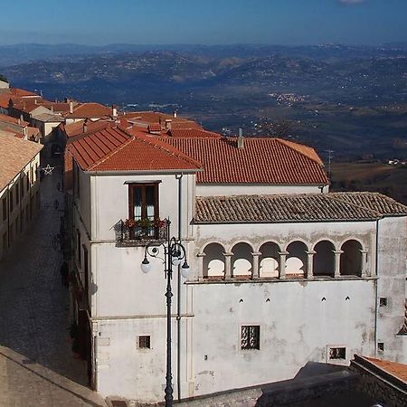 Palazzo Ruggiero Montefusco Exterior foto