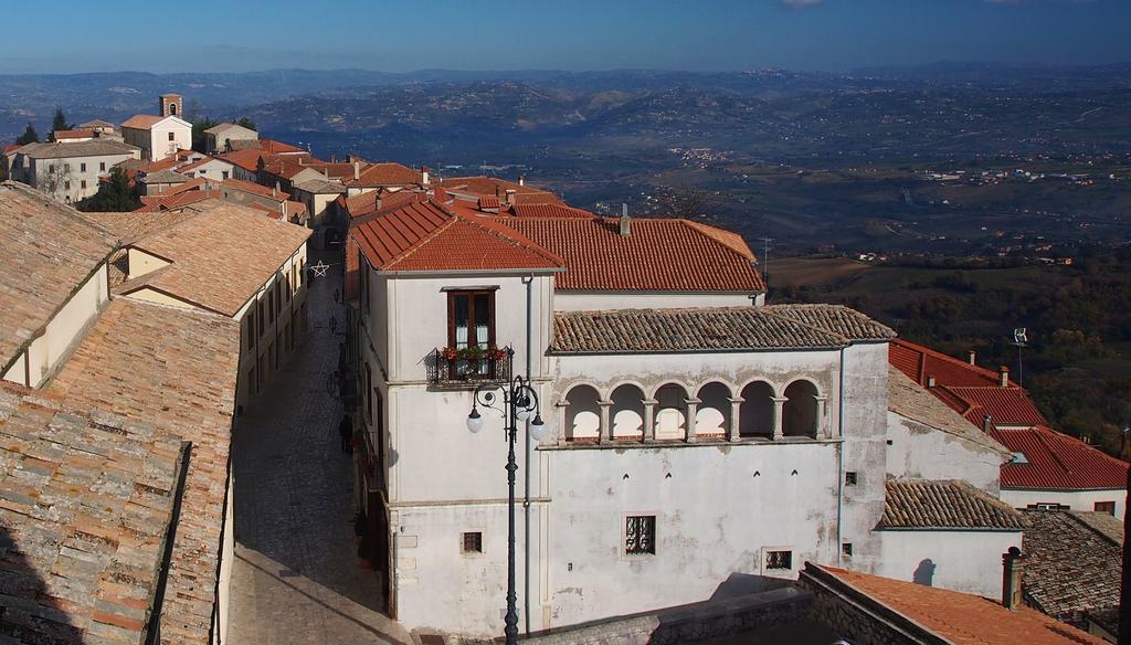 Palazzo Ruggiero Montefusco Exterior foto