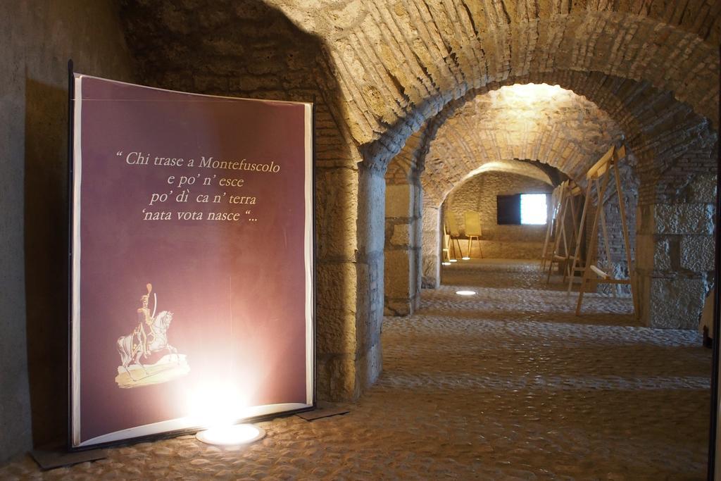 Palazzo Ruggiero Montefusco Exterior foto