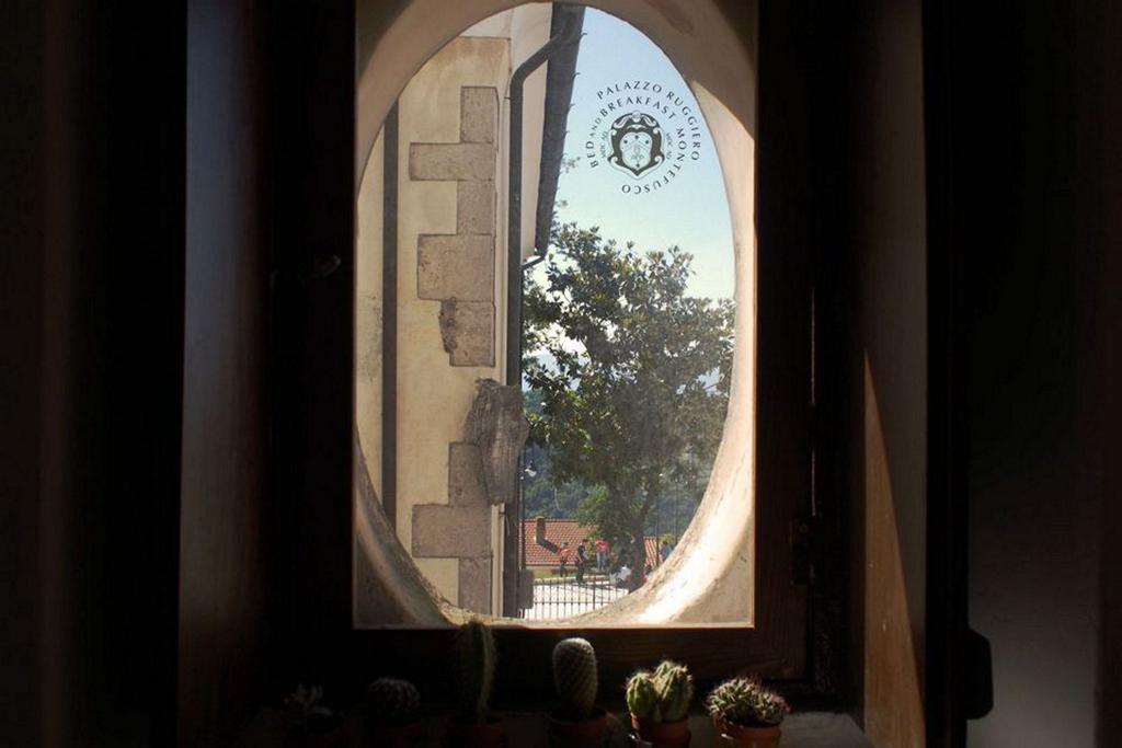 Palazzo Ruggiero Montefusco Exterior foto