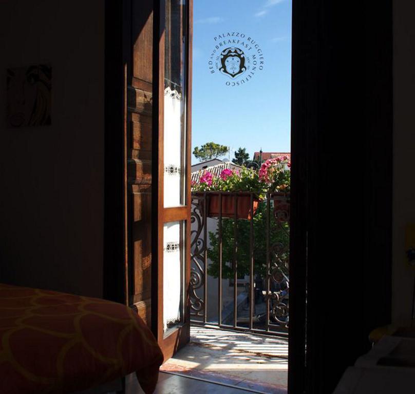 Palazzo Ruggiero Montefusco Exterior foto